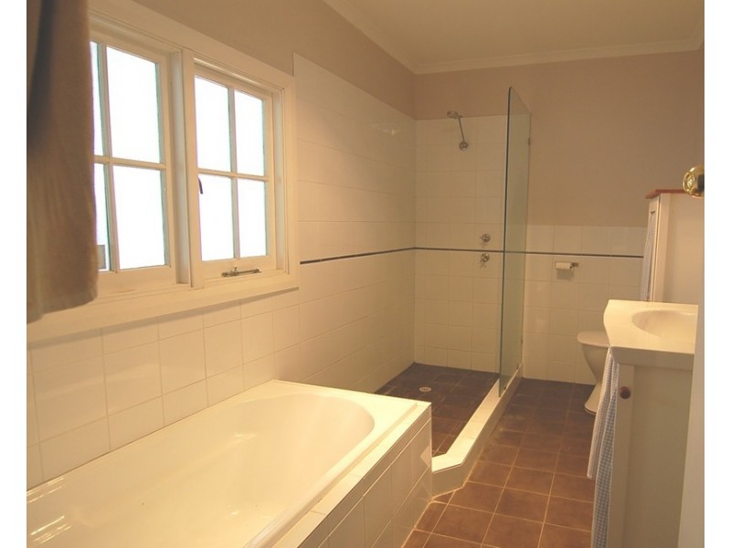 27 Fourth Avenue, Bassendean WA 6054