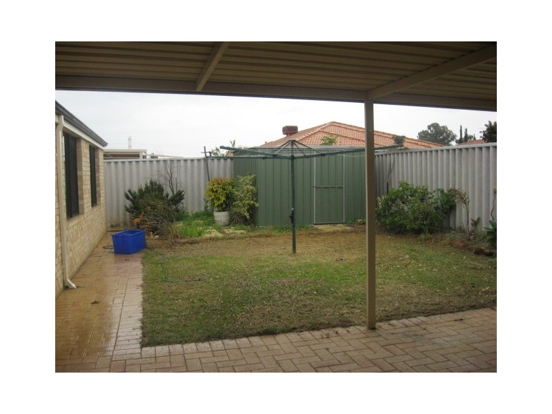 39 Coonawarra Drive, Caversham WA 6055