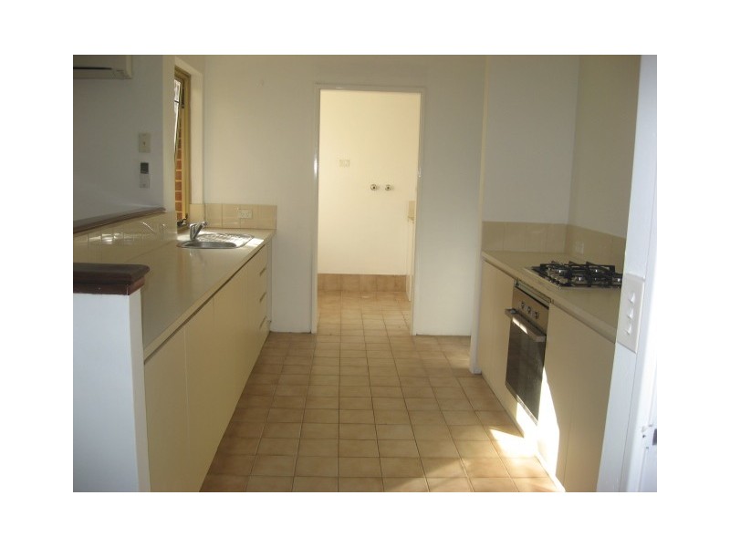 1/131 West Road, Bassendean WA 6054