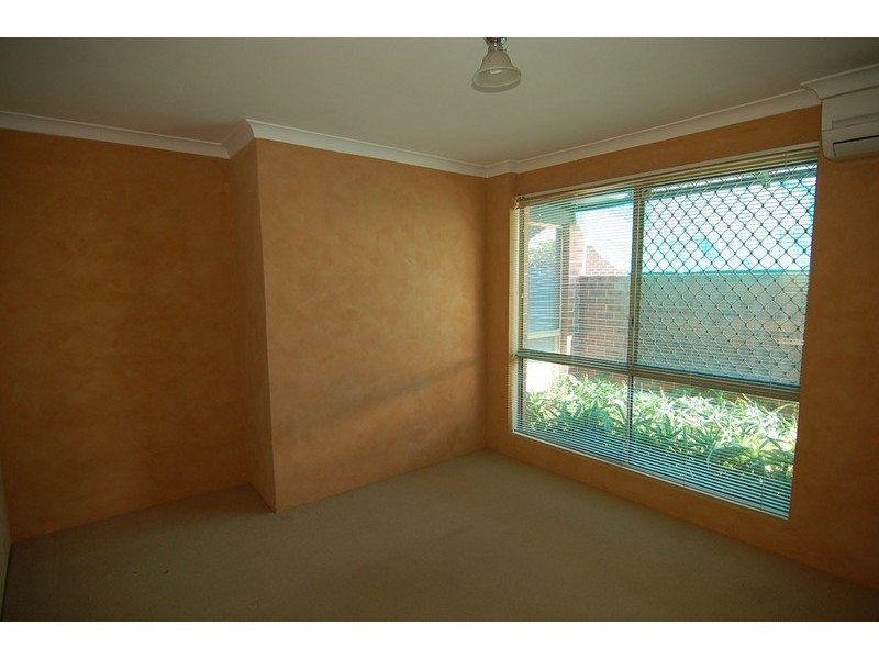 2/6 Helena Street, Guildford WA 6055