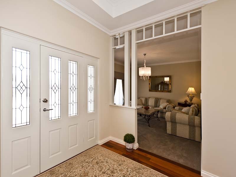 18 Tauman Loop, Guildford WA 6055