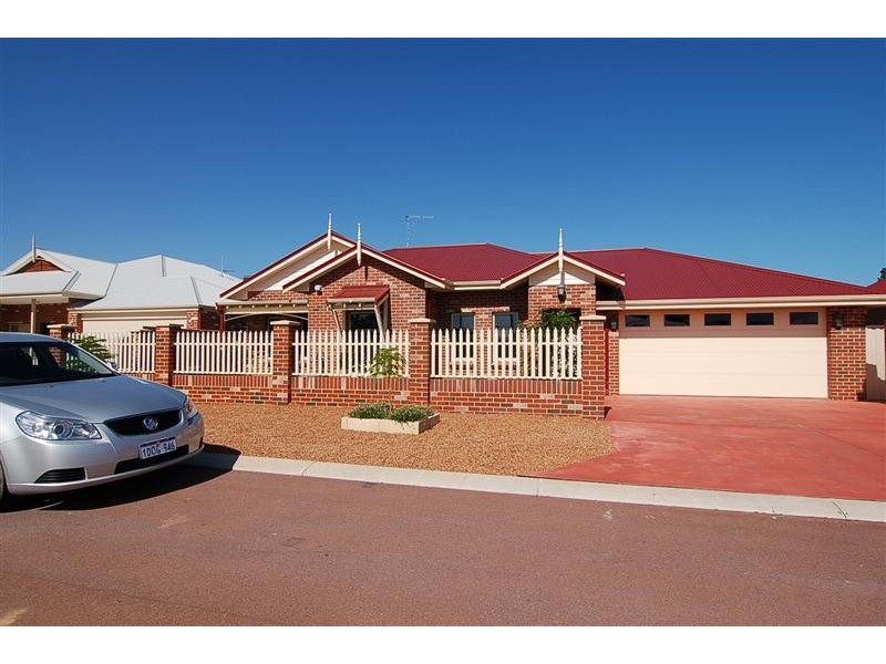 12 Tauman Loop, Guildford WA 6055