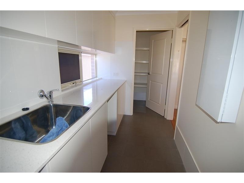 12 Tauman Loop, Guildford WA 6055