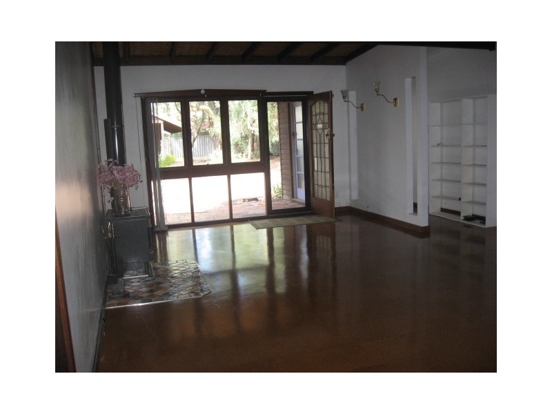 15  Deakin Street, Bassendean WA 6054