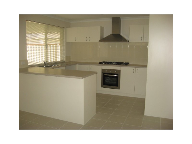 6 Eighth Avenue, Bassendean WA 6054