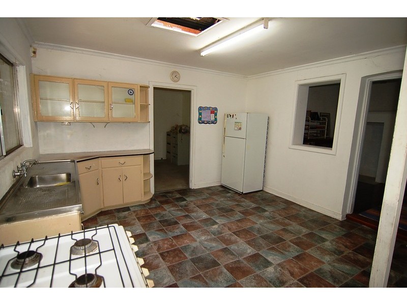 70 Railway Parade, Bassendean WA 6054