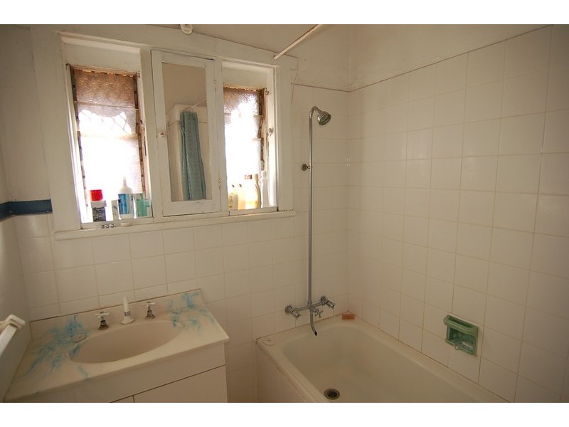 70 Railway Parade, Bassendean WA 6054