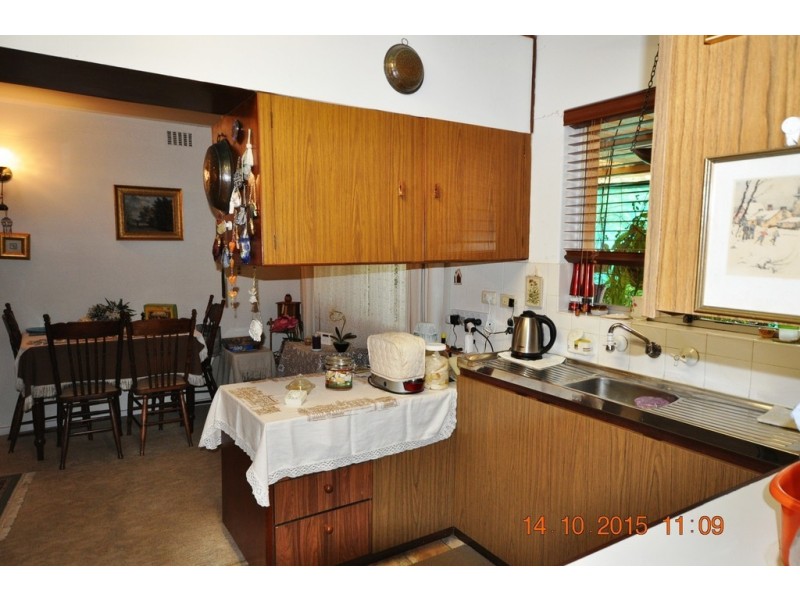 16 Sutherland Close, Guildford WA 6055