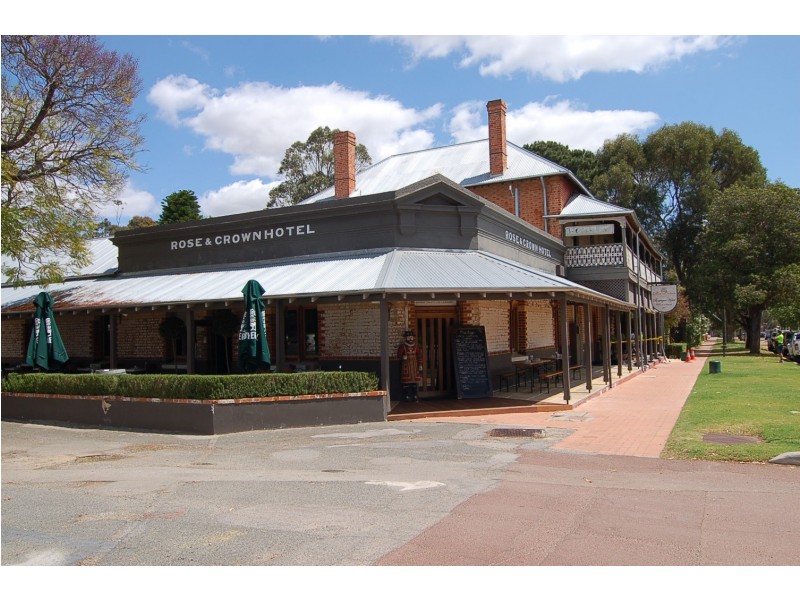 16 Sutherland Close, Guildford WA 6055