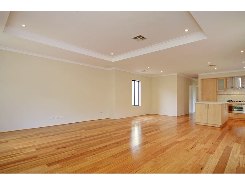 13 Houston Avenue, Dianella WA 6059