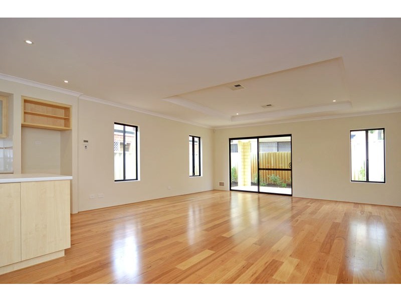 13 Houston Avenue, Dianella WA 6059