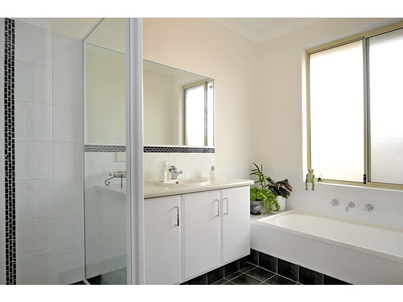 32 Foyle Road, Bayswater WA 6053