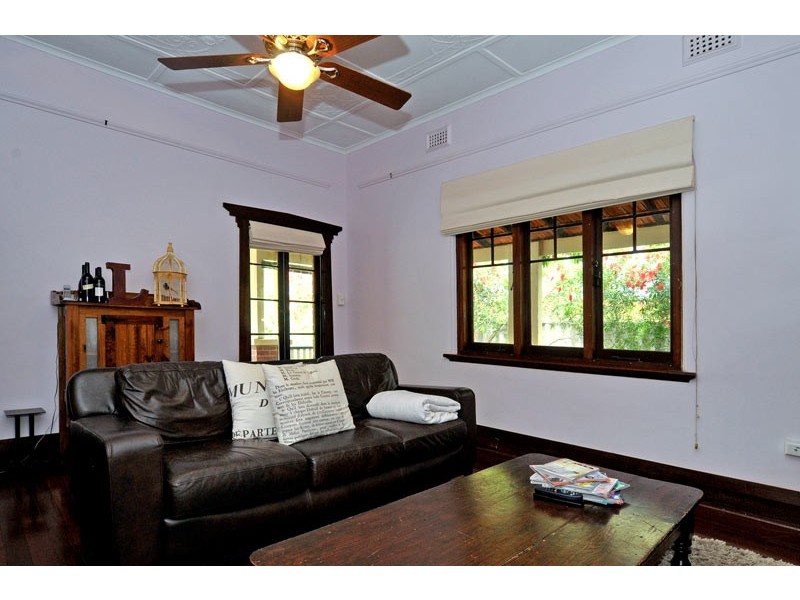 127  Old Perth Road, Bassendean WA 6054