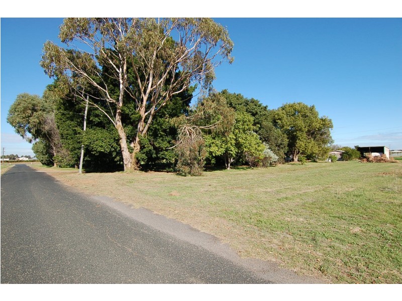 104 Caversham Avenue, Caversham WA 6055