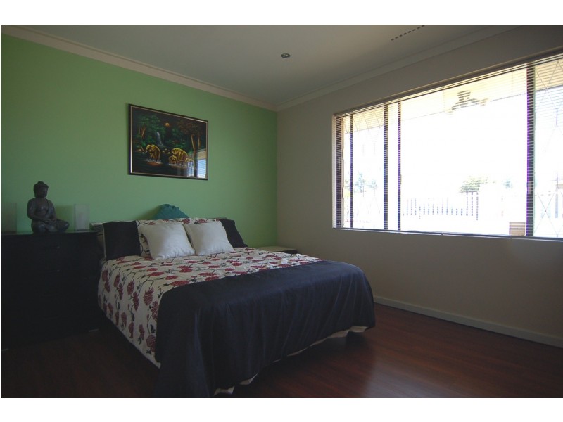 11 Ivanhoe Street, Bassendean WA 6054