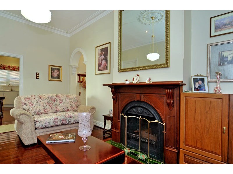 11 Stephen Street, Guildford WA 6055