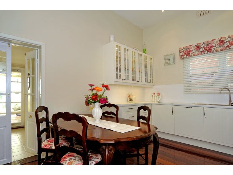 11 Stephen Street, Guildford WA 6055