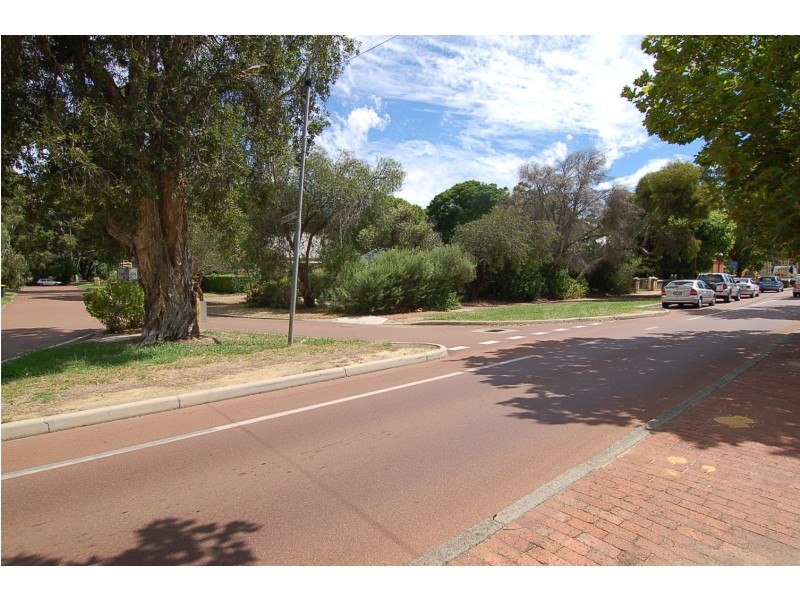 23  Sutherland Close, Guildford WA 6055