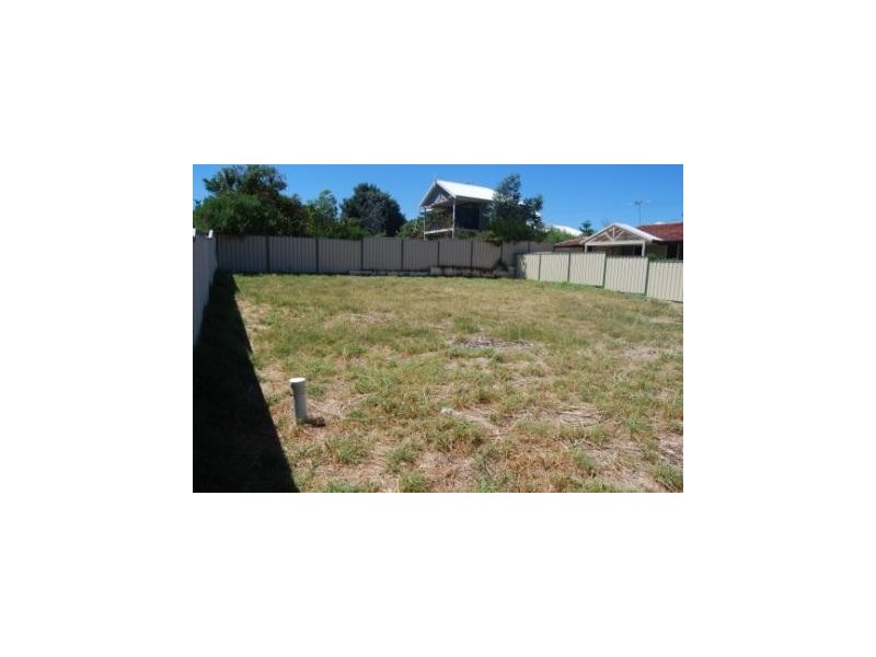 76A Jean Street, Beaconsfield WA 6162