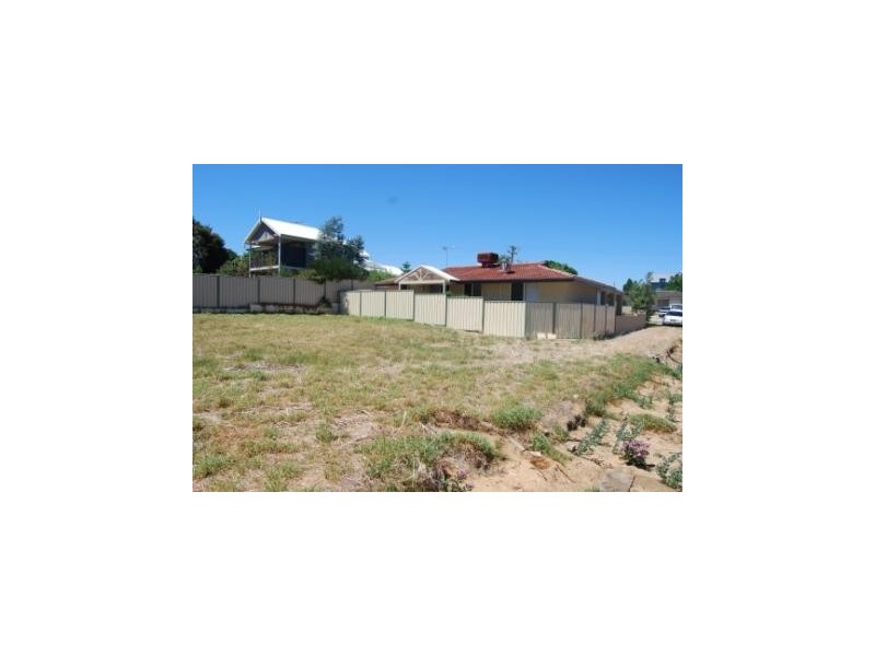 76A Jean Street, Beaconsfield WA 6162