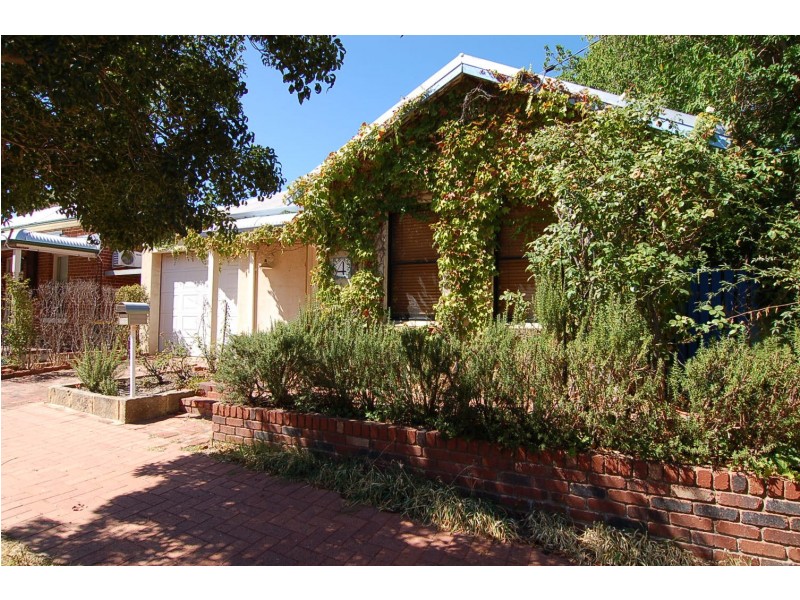 4  Olive Street, Guildford WA 6055