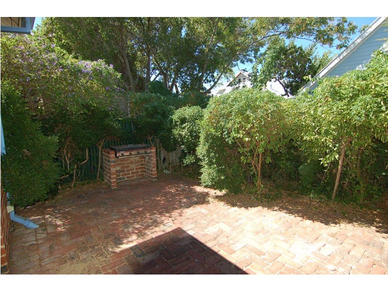 4  Olive Street, Guildford WA 6055