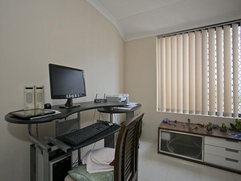 25 Scanlon Way, Lockridge WA 6054