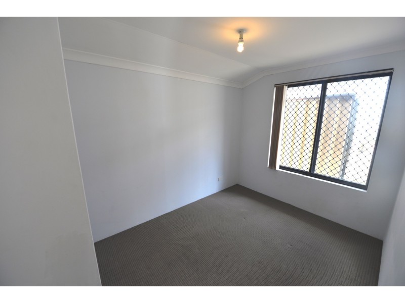 25 Scanlon Way, Lockridge WA 6054