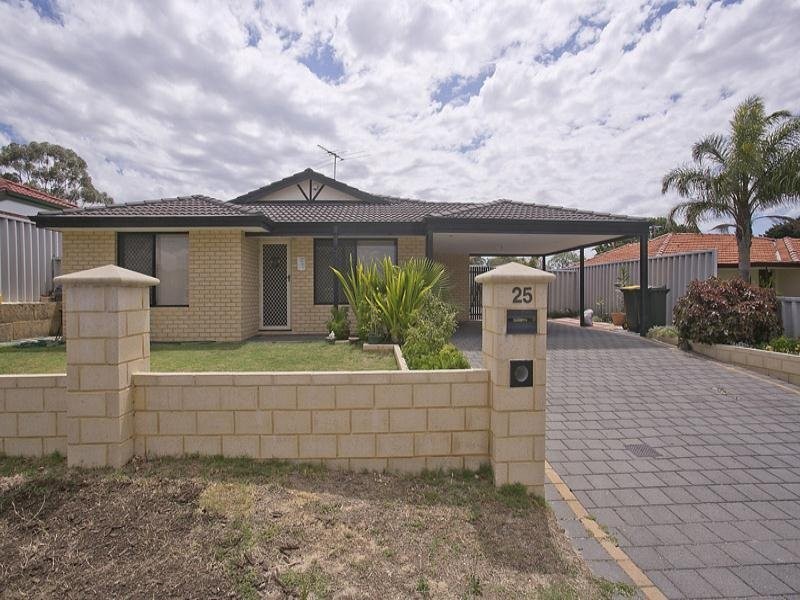 25 Scanlon Way, Lockridge WA 6054