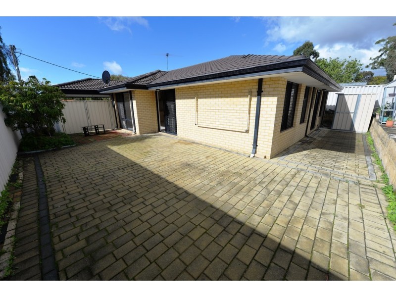 25 Scanlon Way, Lockridge WA 6054