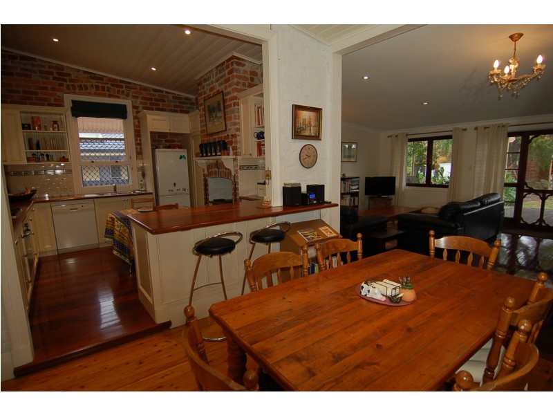 100 Terrace Road, Guildford WA 6055