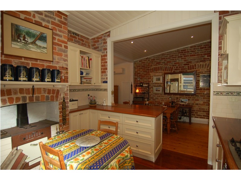 100 Terrace Road, Guildford WA 6055