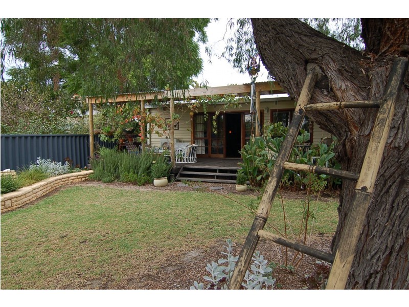 100 Terrace Road, Guildford WA 6055