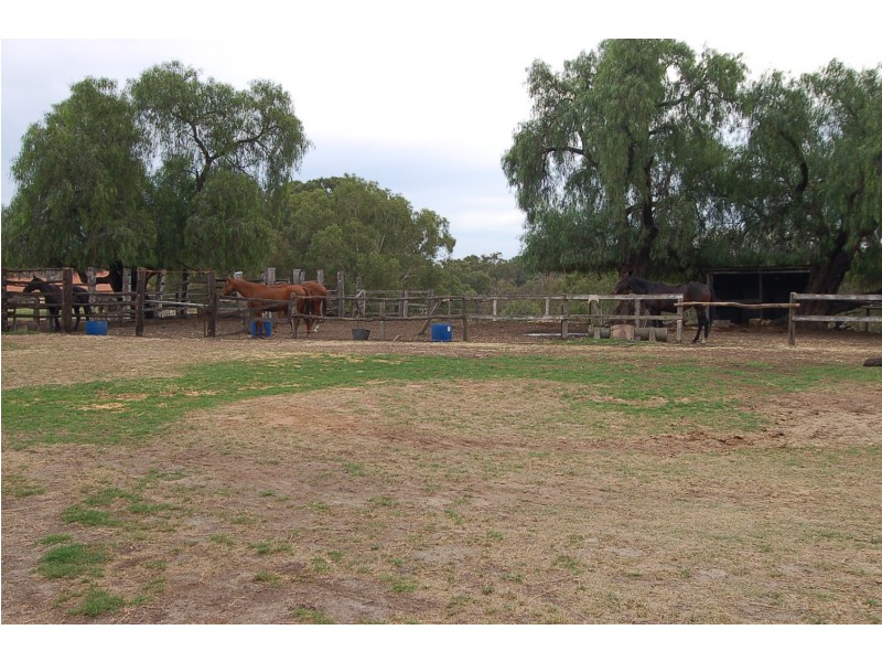 100 Terrace Road, Guildford WA 6055