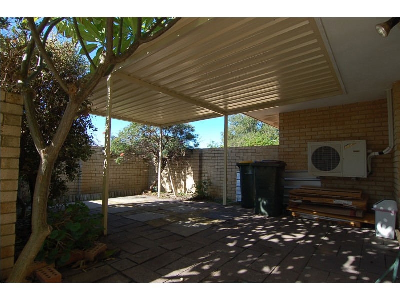 4/2 Alday Street, St James WA 6102