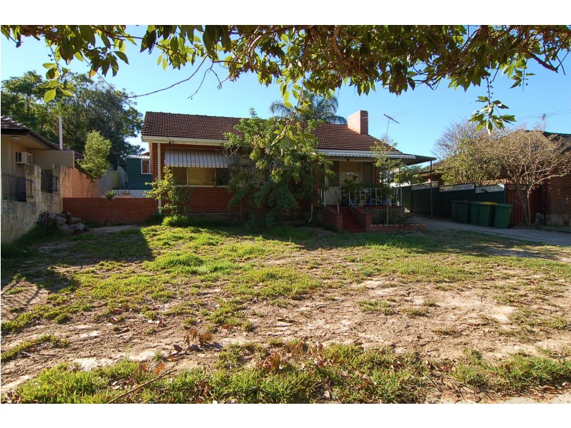 52 Maurice Street, Embleton WA 6062