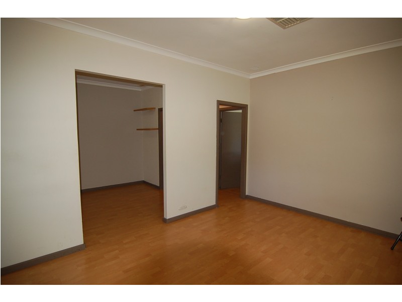 52 Maurice Street, Embleton WA 6062