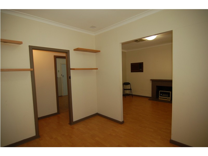 52 Maurice Street, Embleton WA 6062