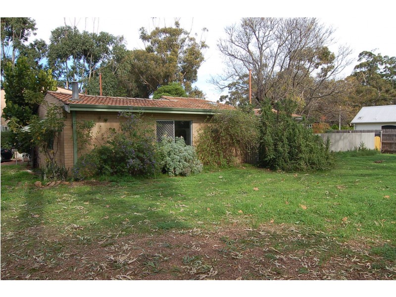 15 Sutherland Close, Guildford WA 6055