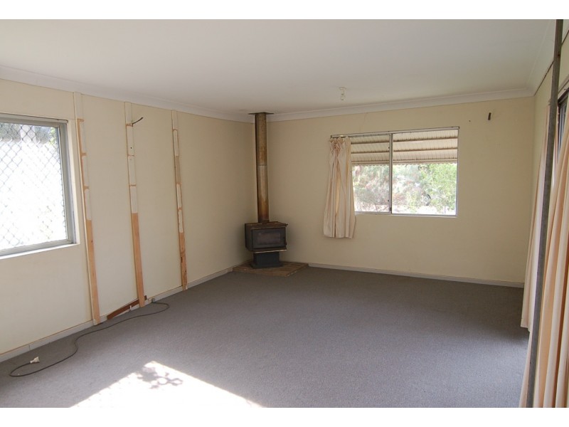 15 Sutherland Close, Guildford WA 6055