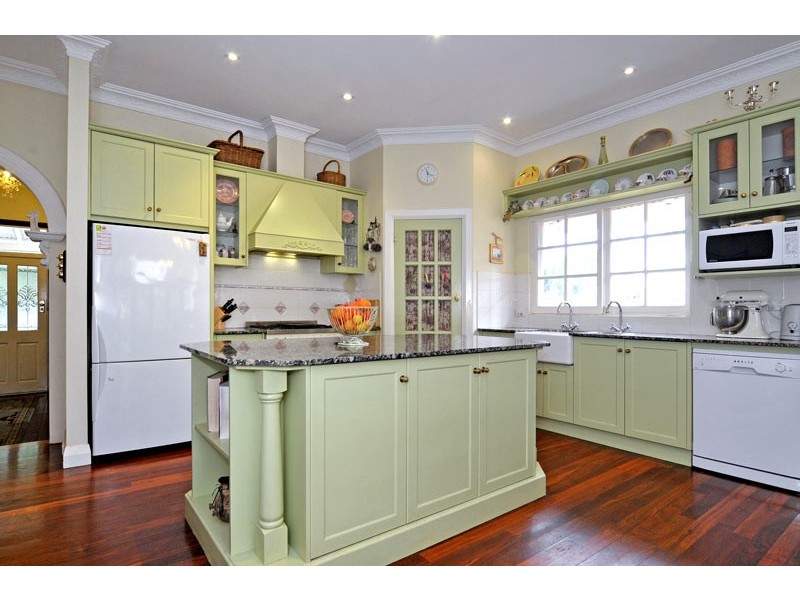 38 Helena Street, Guildford WA 6055