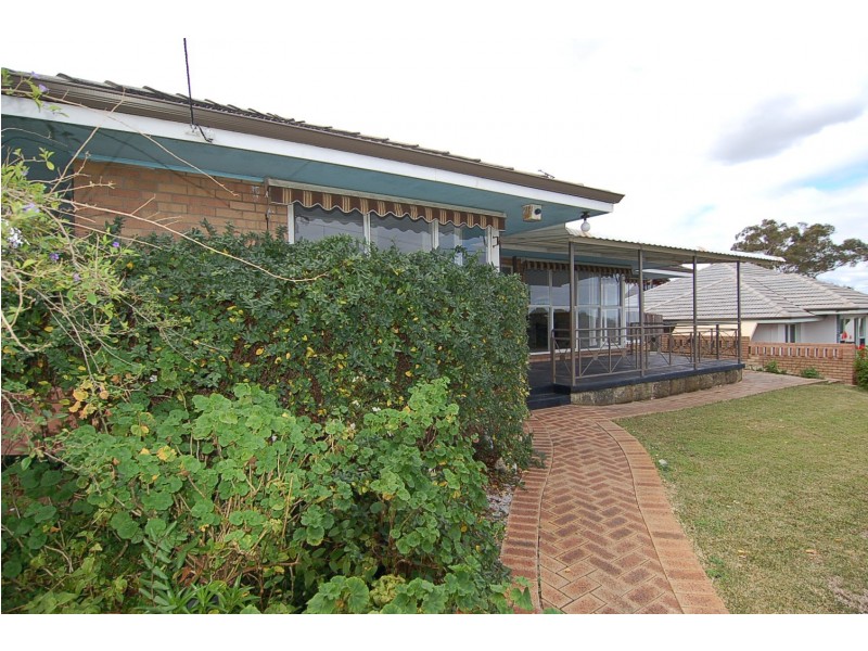 53 Slade Street, Bayswater WA 6053