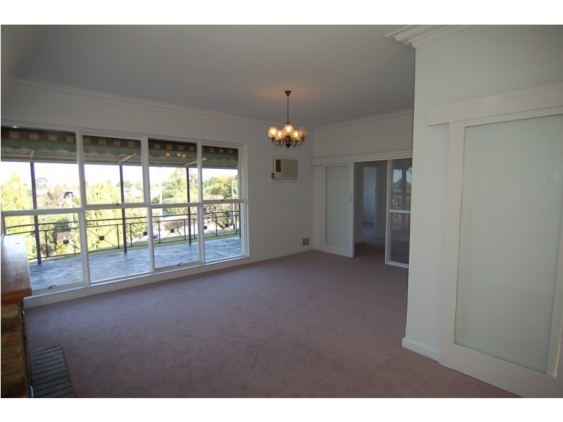 53 Slade Street, Bayswater WA 6053