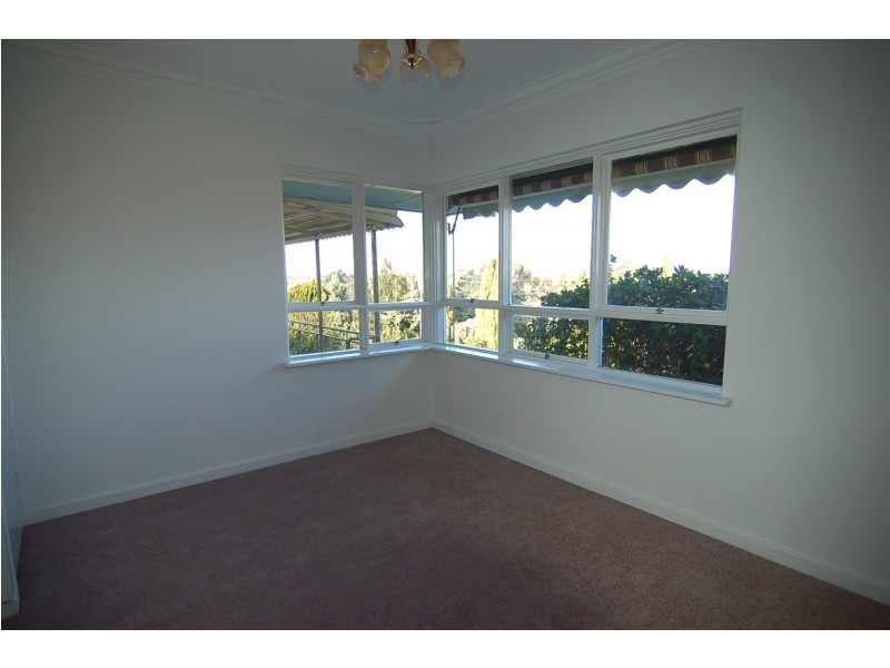53 Slade Street, Bayswater WA 6053