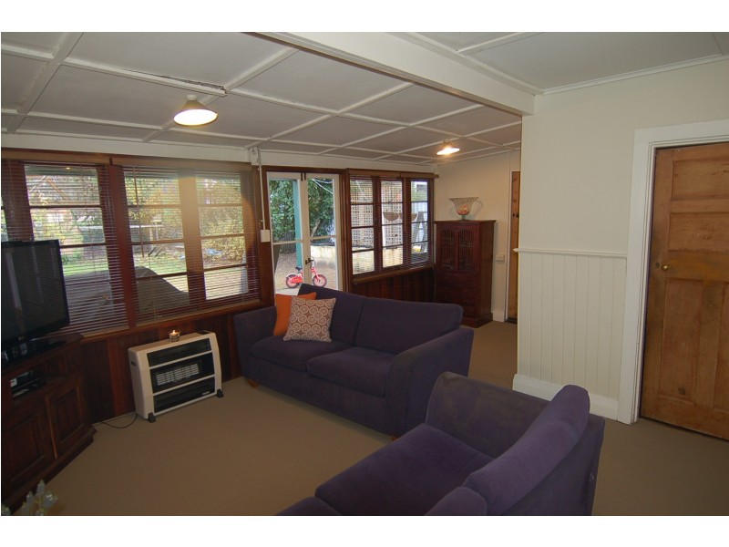 7 Peel Street, Guildford WA 6055