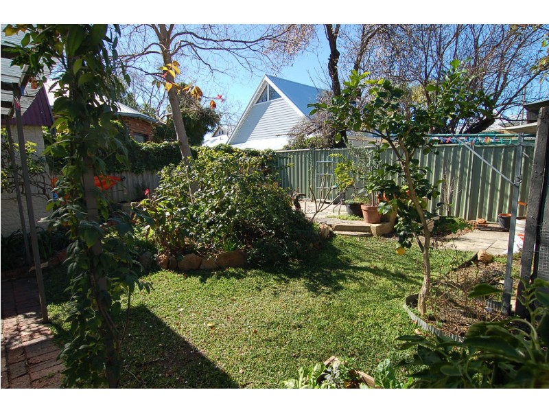 2 Olive Street, Guildford WA 6055