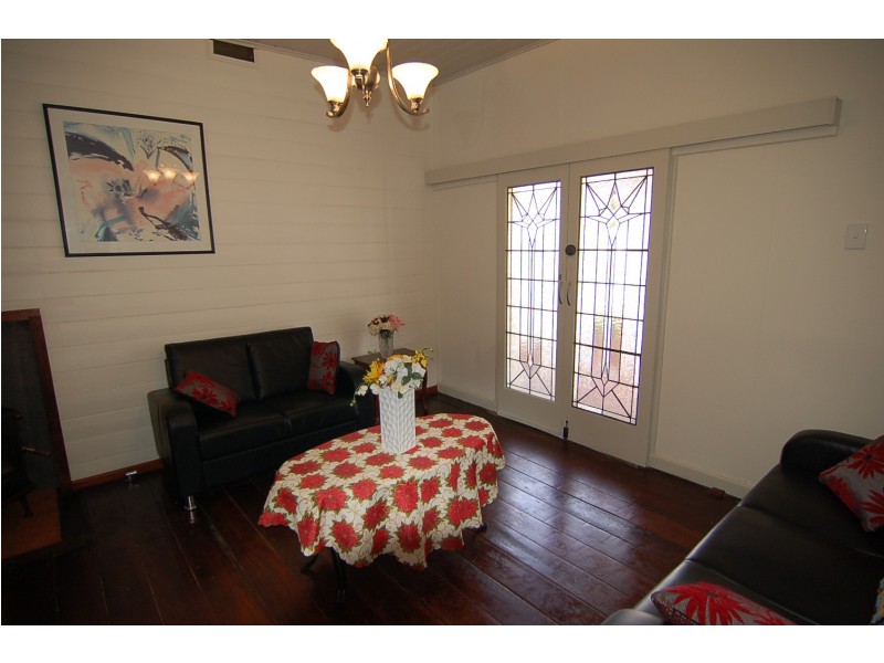 16 Bertie Street, Guildford WA 6055