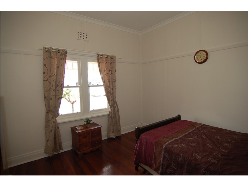 21 Station Street, Guildford WA 6055