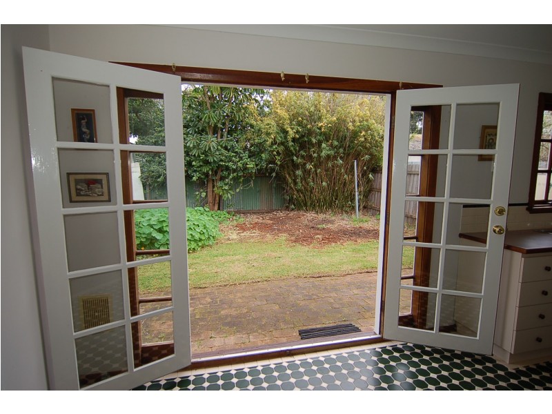 21 Station Street, Guildford WA 6055