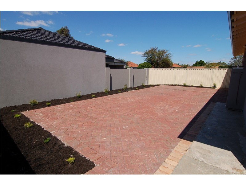 1 Colwyn Road, Bayswater WA 6053